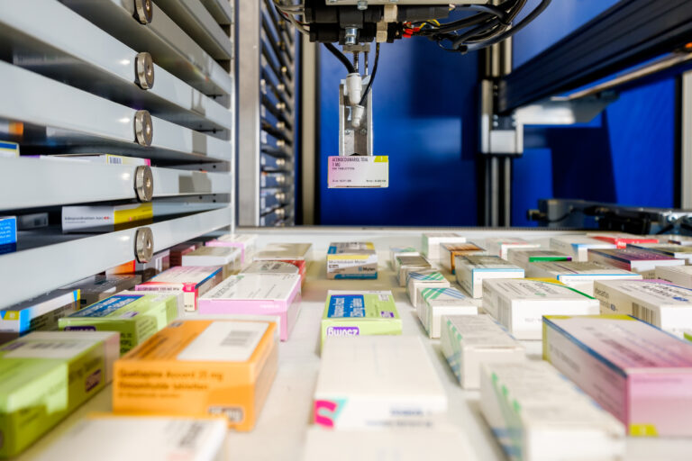 Pluripharm wordt belangrijke speler in de intramurale markt door overname Distrimed